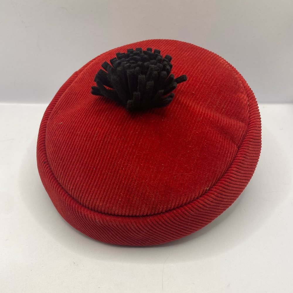 Vintage 60s MCM Red & Black Corduroy Calot Partial Hat / Fascinator W Puff - Picture 2 of 8